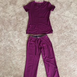 Women’s Scrubs